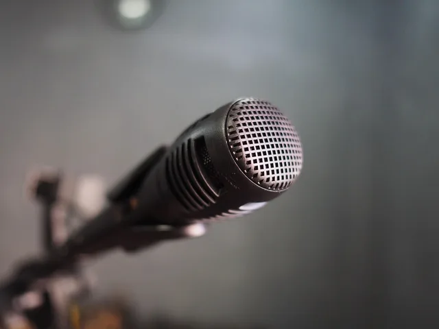 microphone, music, mic, audio, sound, radio. Audio ad formats UK listeners actually respond to
