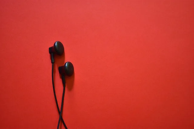 earphone, music, lifestyle, listen, listening, headphones, sound, stereo, red music, red headphones, earphone, earphone, earphone, listen, listen, listening, listening, headphones, headphones, headphones, headphones, headphones. Programmatic audio advertising UK: what it is and how to buy