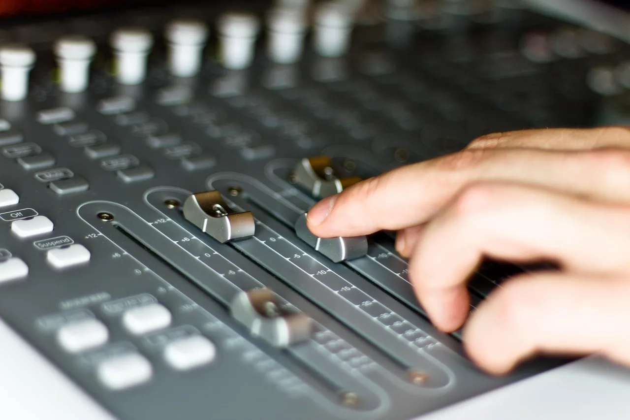 mixer, sound studio, radio, equalizer, volume, soundtrack, heights, treble, bass, radio, radio, soundtrack, soundtrack, soundtrack, soundtrack, soundtrack
