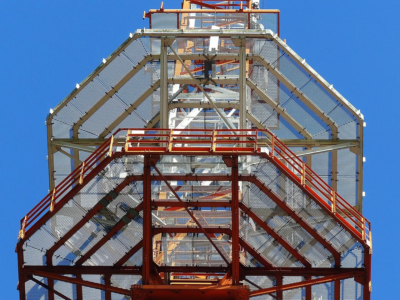 radio mast, broadcast tower, platform, transmission mast, radio tower, heaven, radio technology, radio antenna, channel, communication, antenna, strut, send, blue, masts