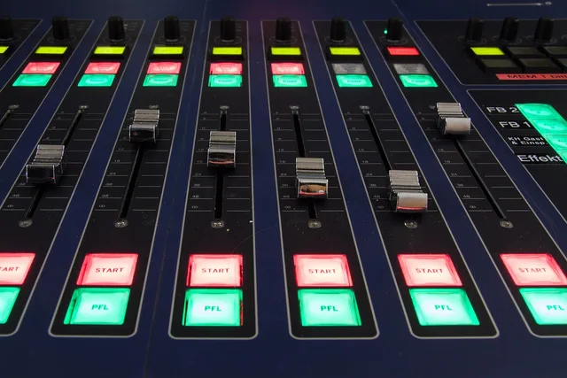 mixer, controller, begin, conference lighting, sound studio, speaker cab, director desk, transfer of information, pictures, volume, text, electromagnetic waves, radio network, mixer, mixer, mixer, mixer, mixer. Why a radio advertising product comparison needs a scoring method