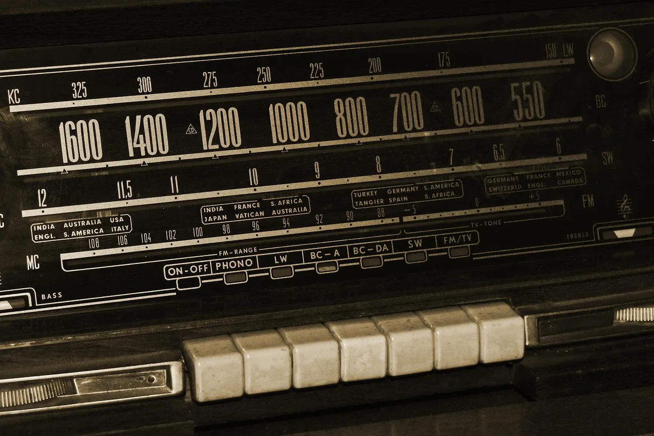 radio, old, nostalgia, retro, music, radio device, old radio, frequency, close up, radio, radio, radio, radio, radio, old radio