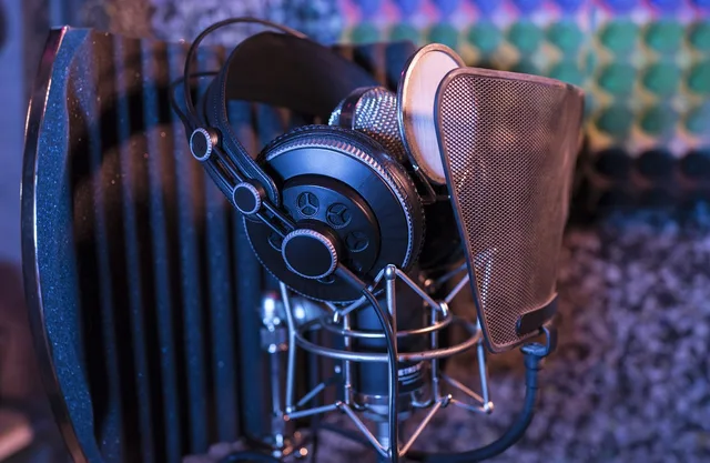 audio, close-up, condenser microphone, equipments, headphones, microphone, pop filter, recording, shock mount, studio, audio, audio, condenser microphone, headphones, headphones, headphones, headphones, headphones, microphone, microphone, microphone, microphone, microphone, pop filter, shock mount, shock mount, studio, studio, studio. A guide to UK radio advertising costs, airtime rates and production fees